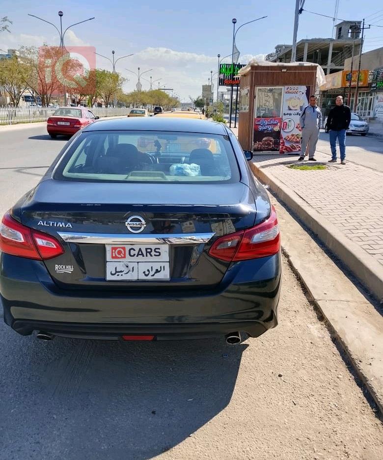 نيسان ألتيما